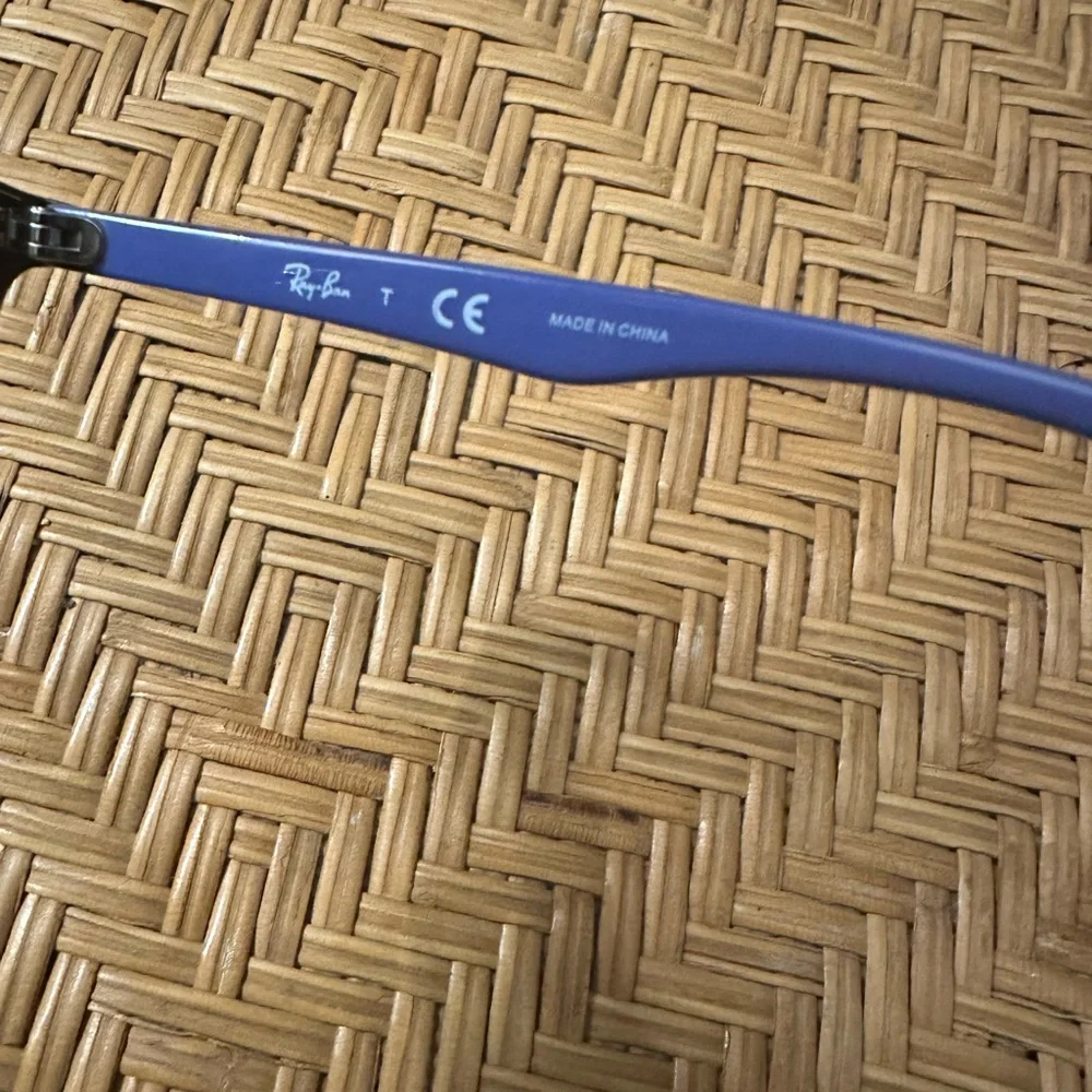 Ray-Ban size pic